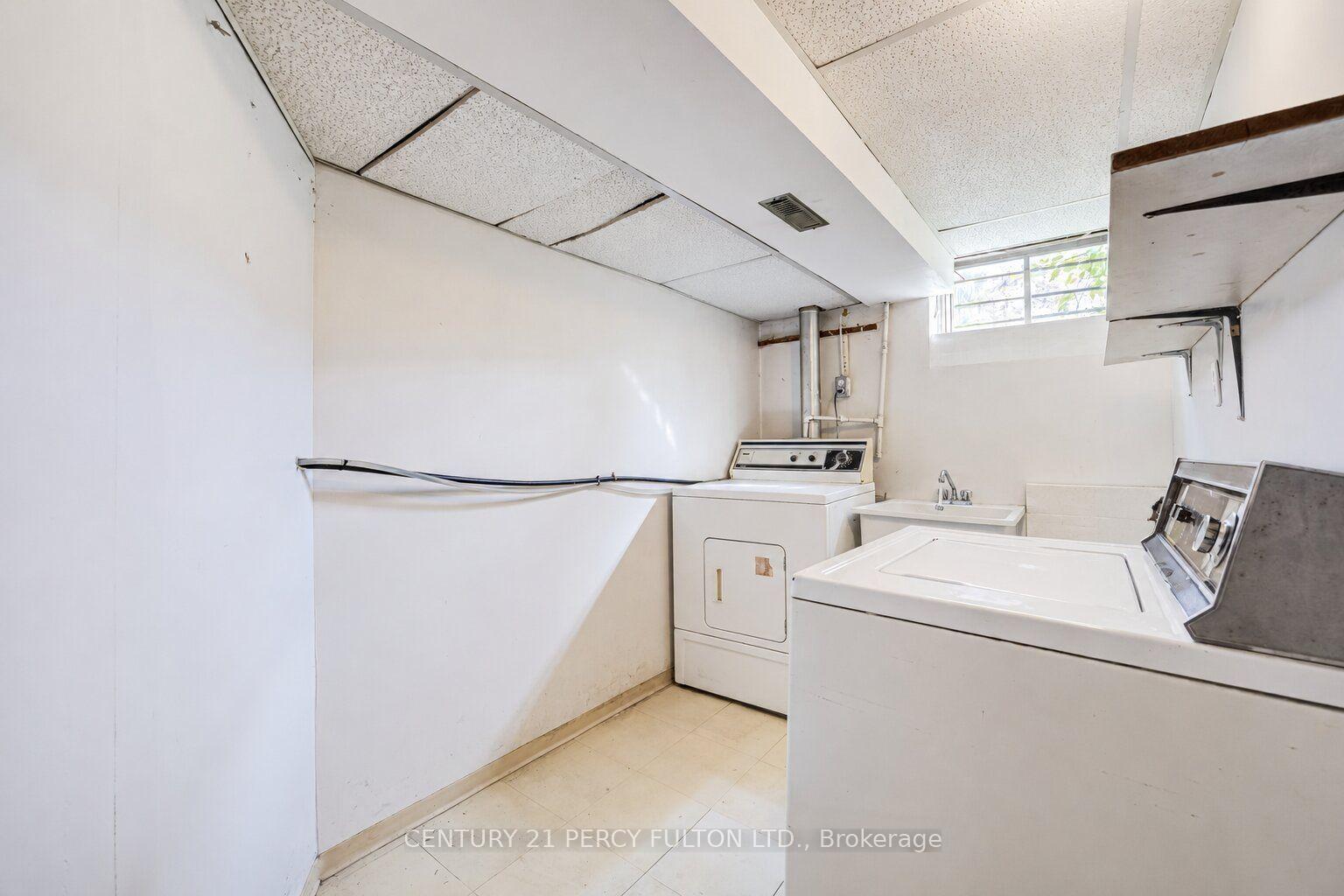Photo 32 of 23 Shier Drive, Scarborough, Woburn — HOMEH
