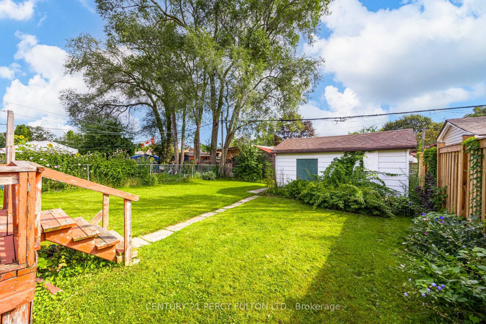 Photo 34 of 23 Shier Drive, Scarborough, Woburn — HOMEH