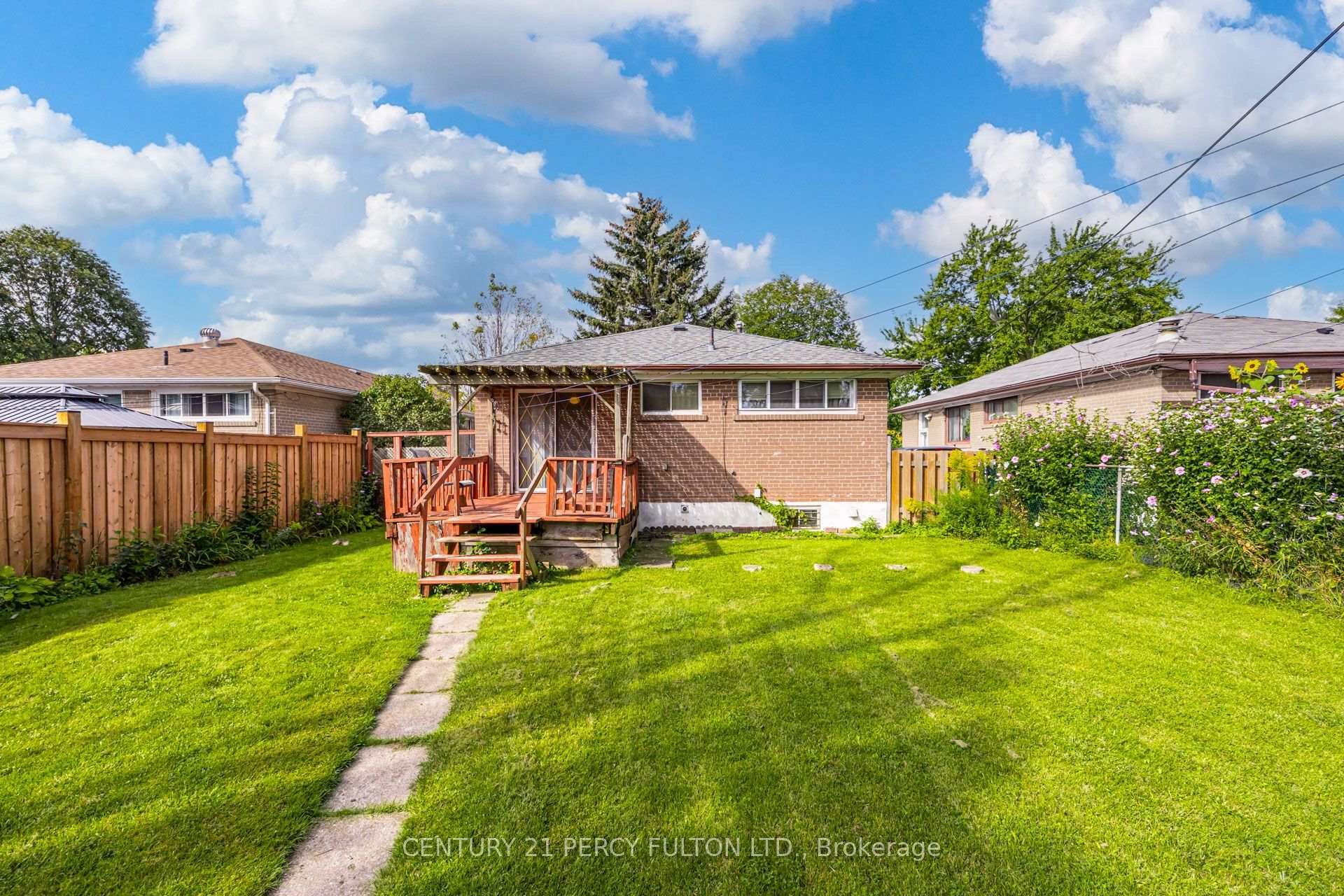 Photo 36 of 23 Shier Drive, Scarborough, Woburn — HOMEH