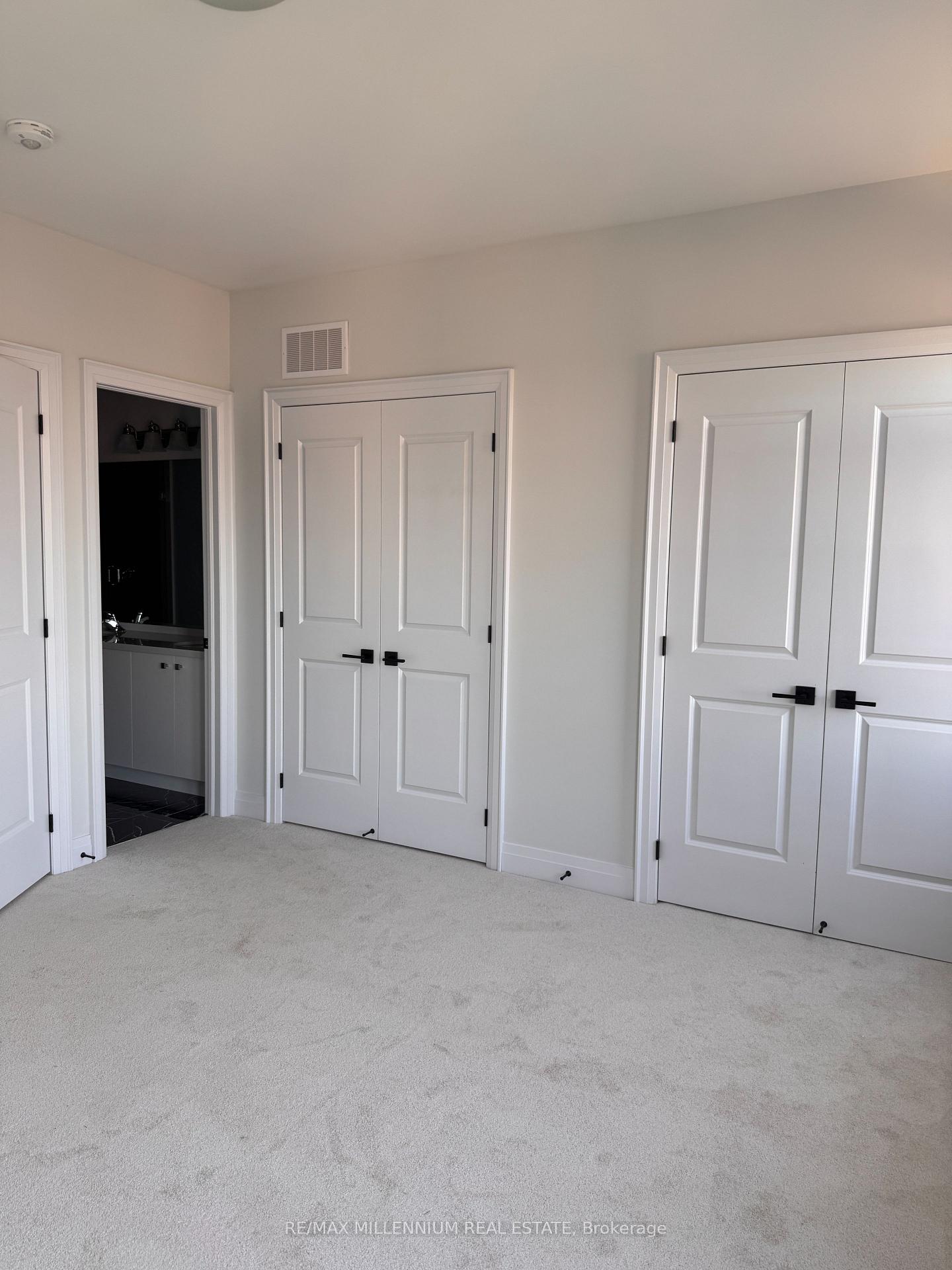 Photo 7 of 5975 Saigon Street, Mississauga, East Credit — HOMEH