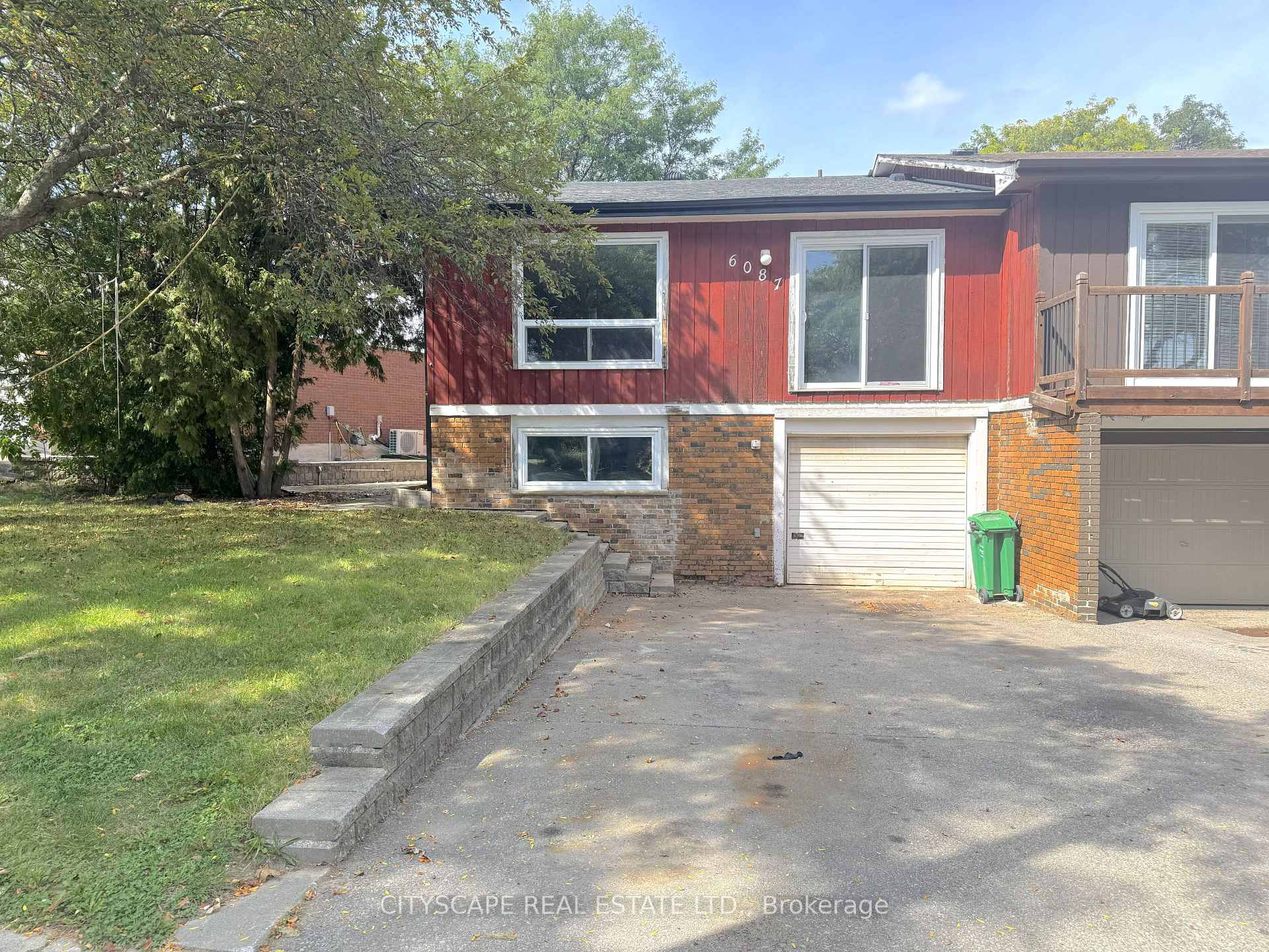 Photo 1 of 6087 Featherhead Crescent, Mississauga, Meadowvale — HOMEH