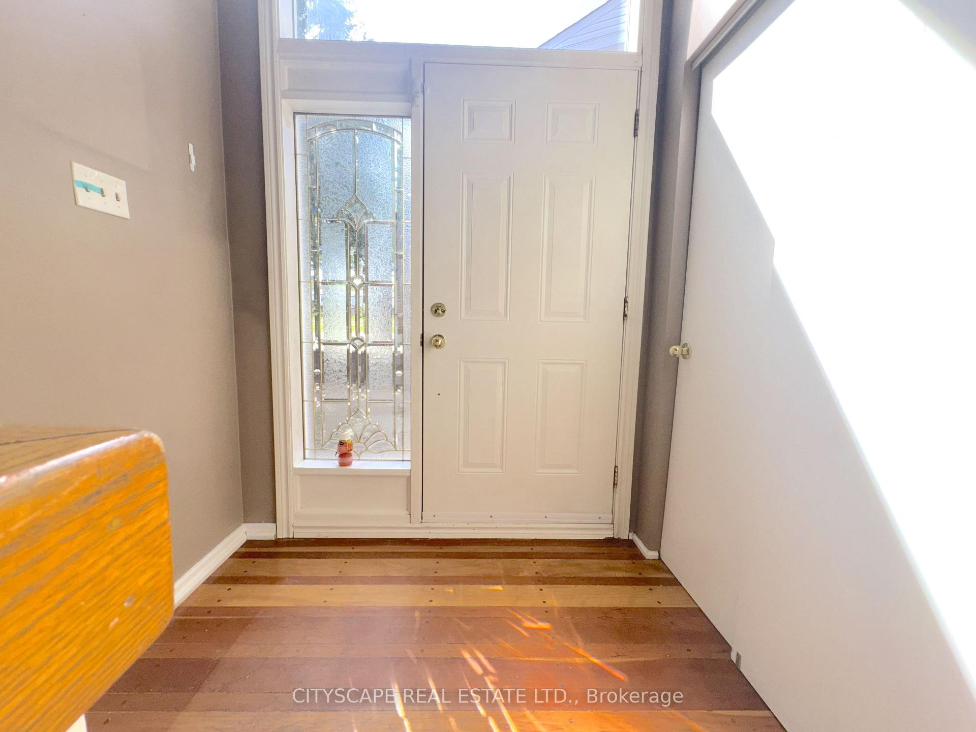 Photo 6 of 6087 Featherhead Crescent, Mississauga, Meadowvale — HOMEH