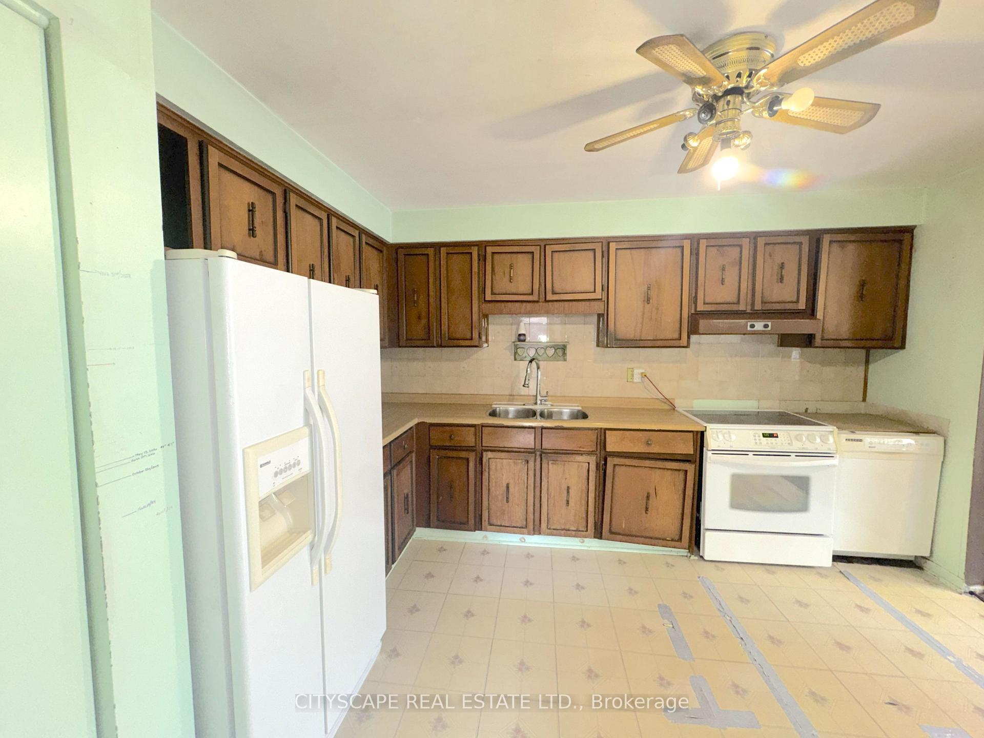 Photo 8 of 6087 Featherhead Crescent, Mississauga, Meadowvale — HOMEH