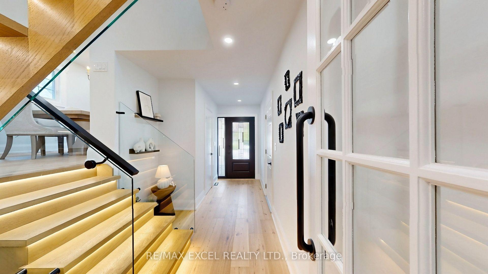 Photo 20 of 800 Pam Crescent, Newmarket, Huron Heights-Leslie Valley — HOMEH