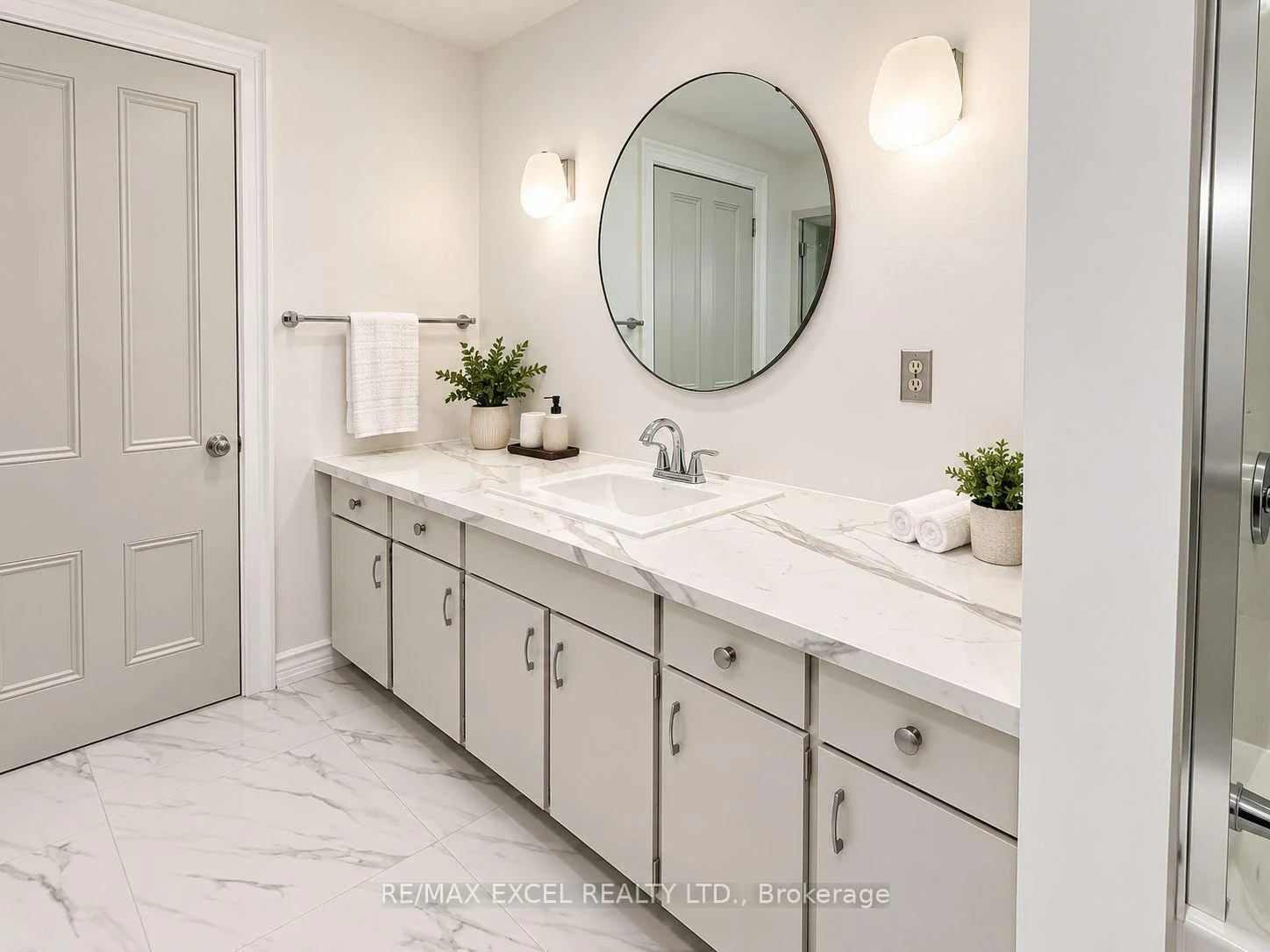 Photo 45 of 800 Pam Crescent, Newmarket, Huron Heights-Leslie Valley — HOMEH