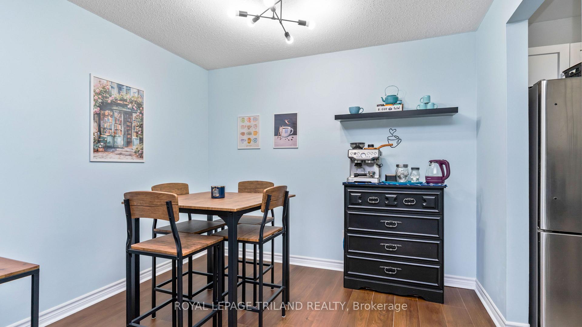 Photo 5 of Unit 116, 735 Deveron Crescent, London, South T — HOMEH