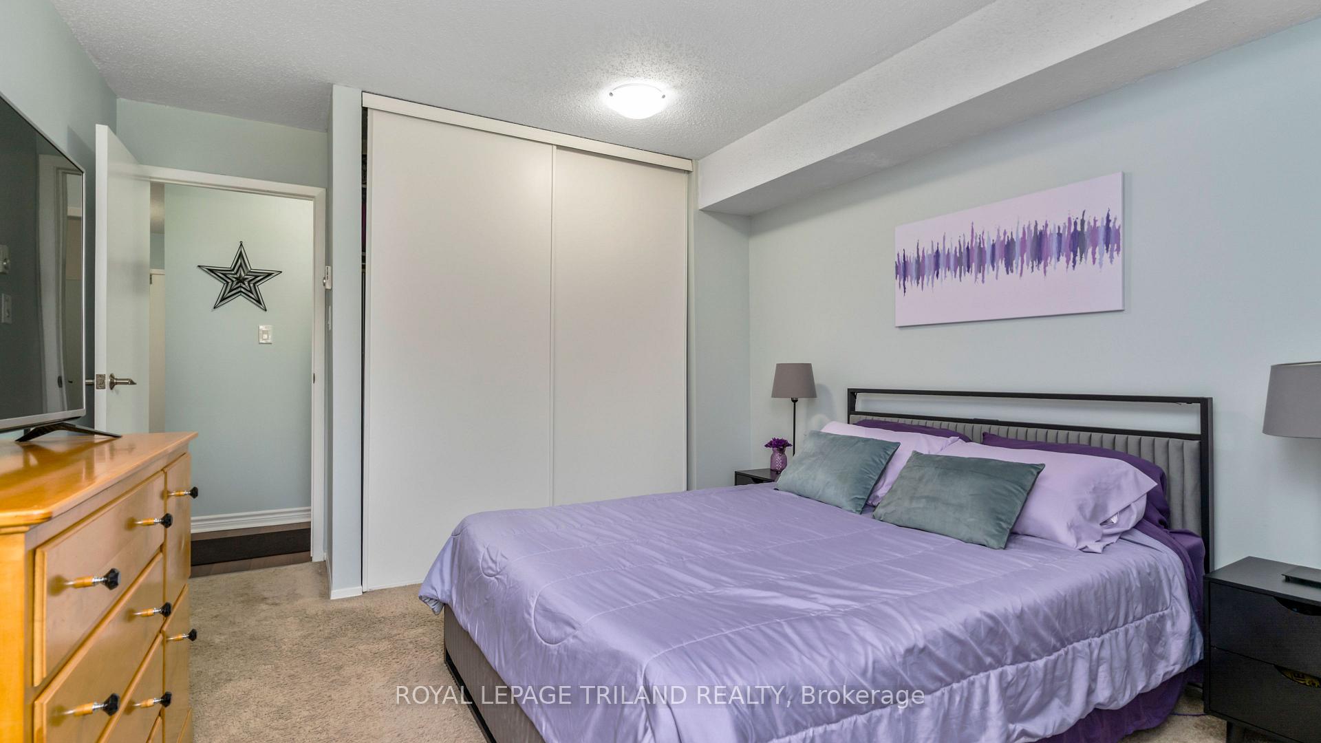 Photo 10 of Unit 116, 735 Deveron Crescent, London, South T — HOMEH