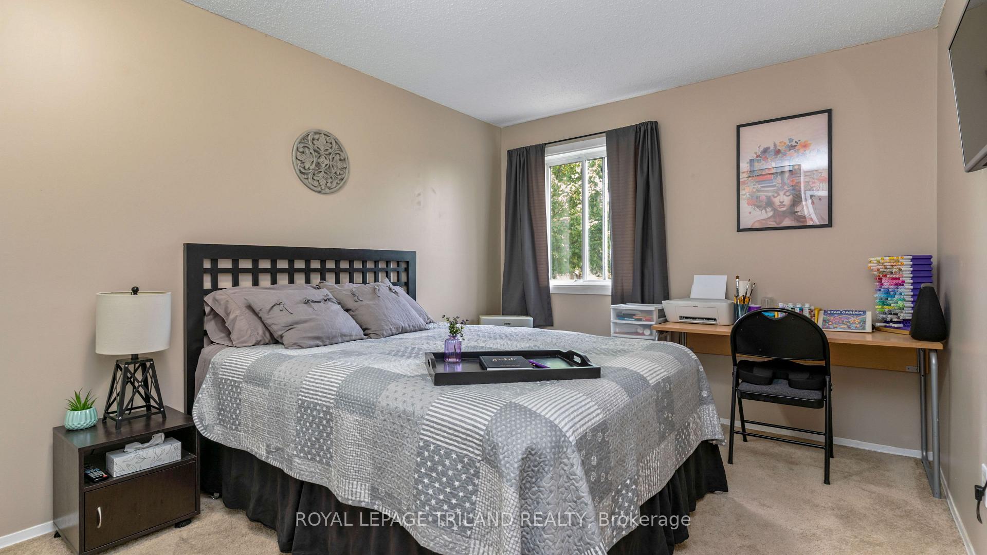 Photo 11 of Unit 116, 735 Deveron Crescent, London, South T — HOMEH