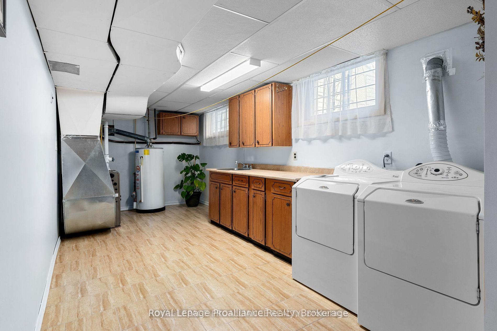 Photo 20 of 25 Keller Drive, Belleville, Belleville Ward — HOMEH
