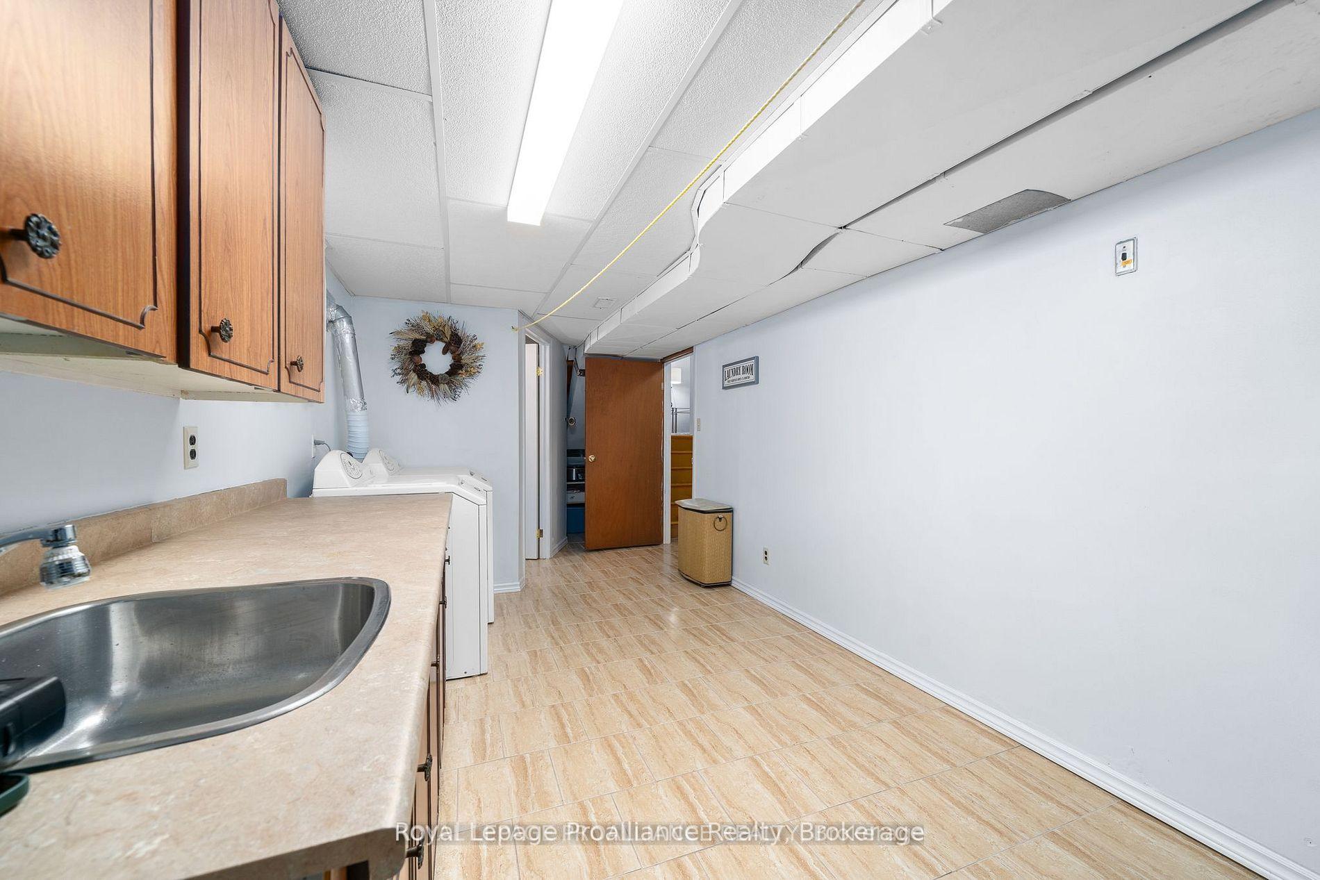 Photo 21 of 25 Keller Drive, Belleville, Belleville Ward — HOMEH