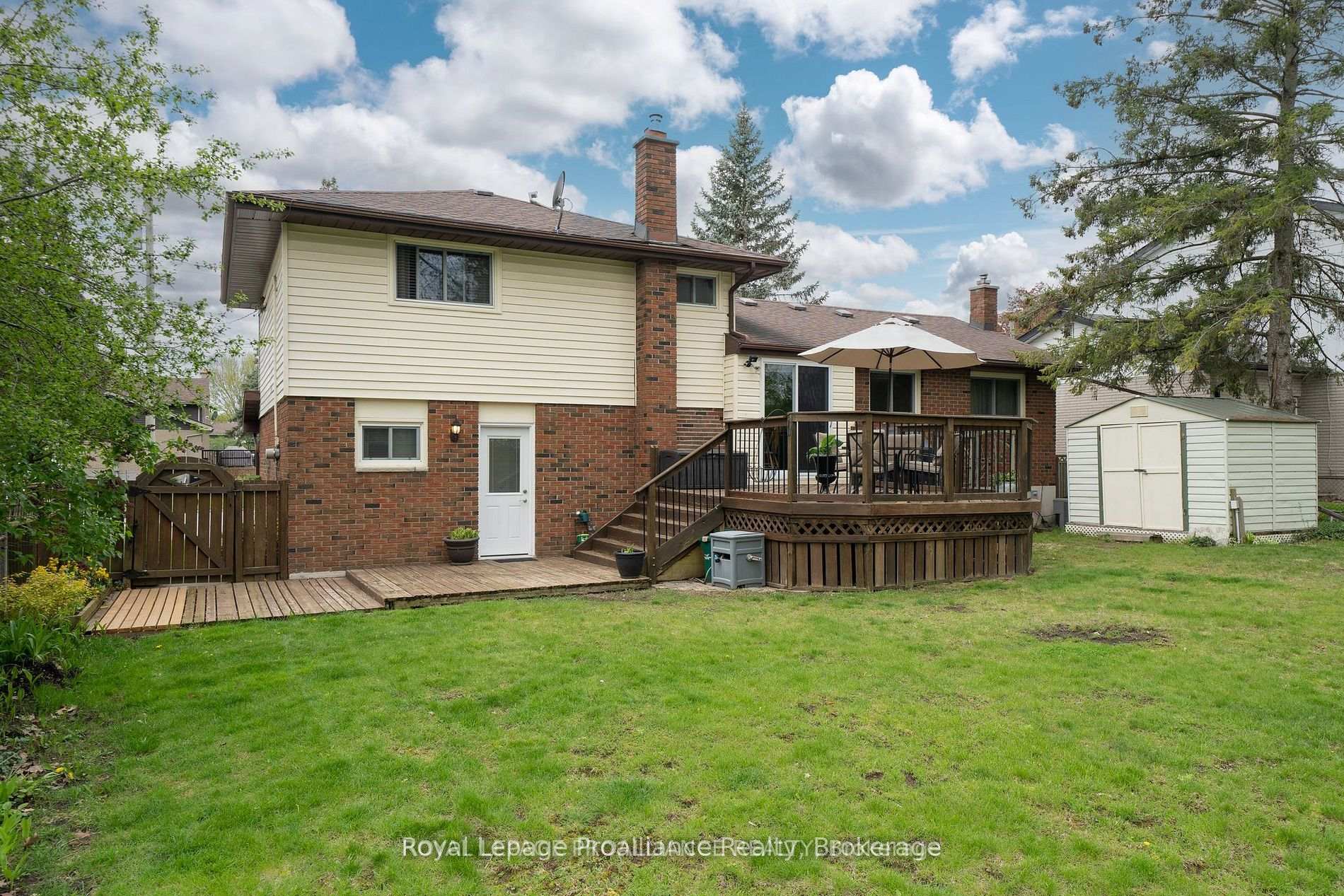 Photo 26 of 25 Keller Drive, Belleville, Belleville Ward — HOMEH