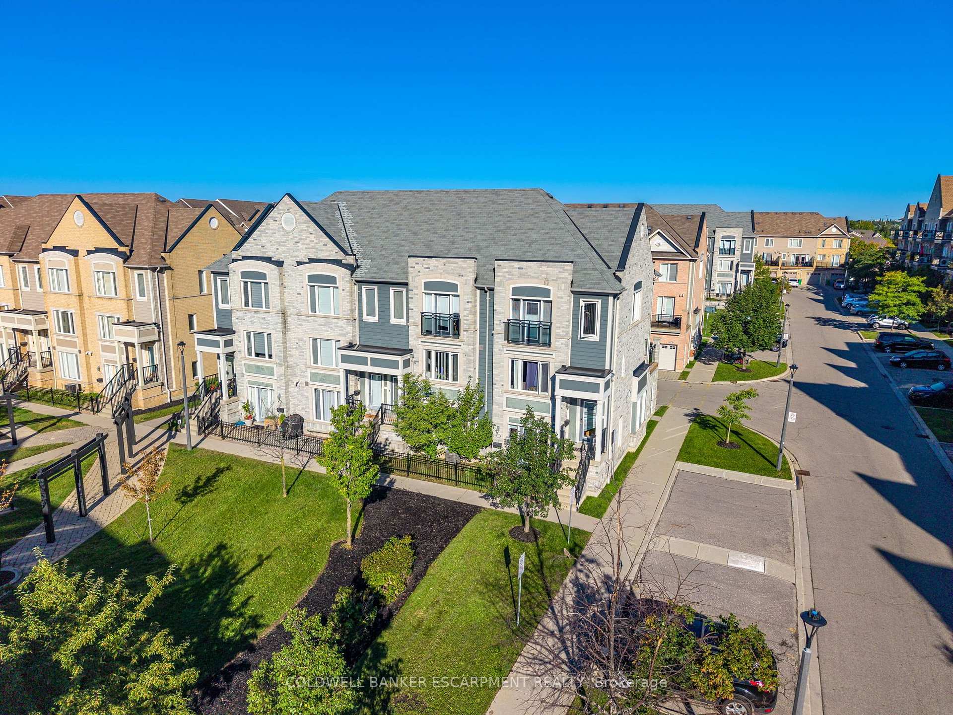 Photo 1 of Unit 142, 3050 Erin Centre Boulevard, Mississauga, Churchill Meadows — HOMEH