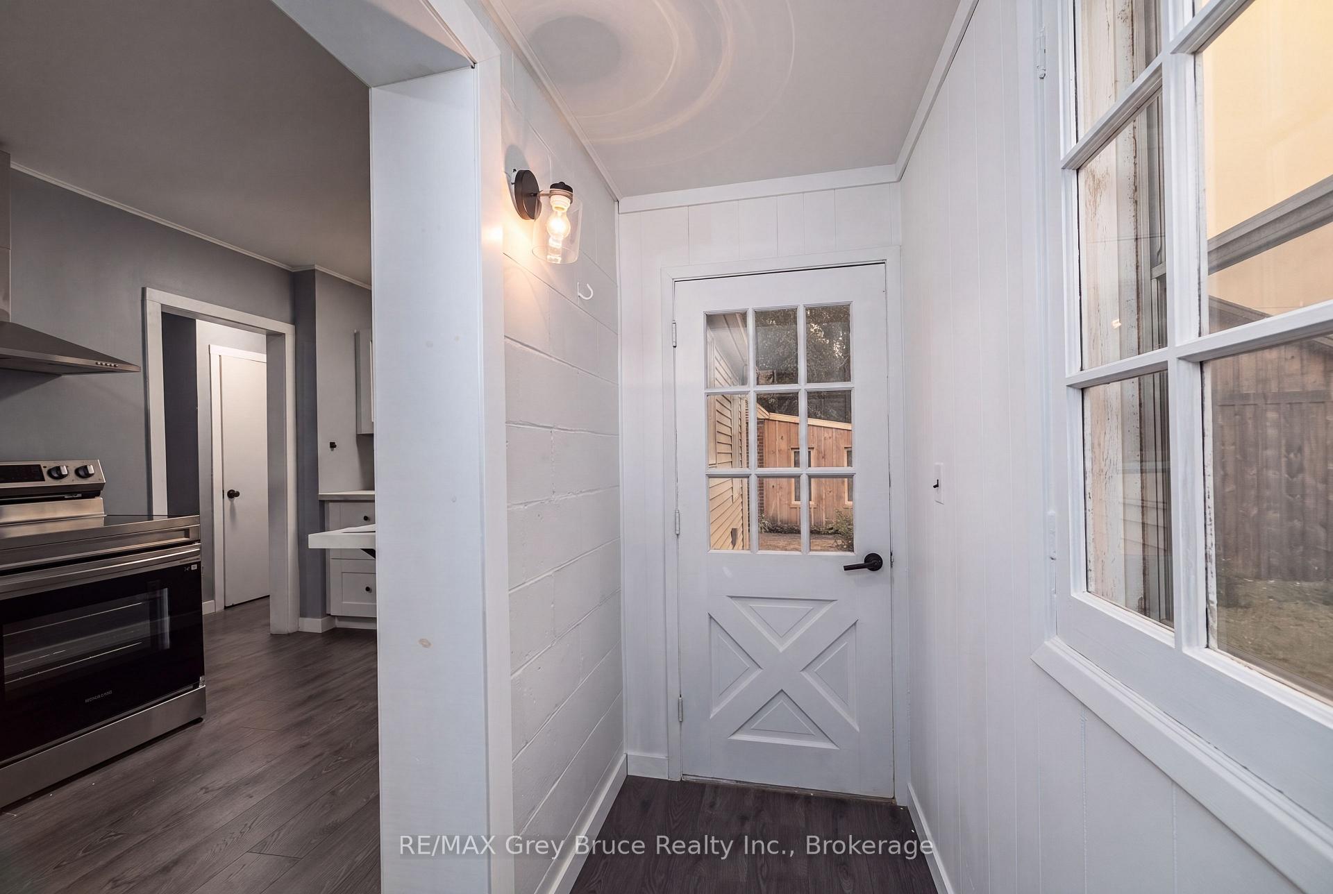 Photo 14 of 701 5th Street E, Owen Sound — HOMEH