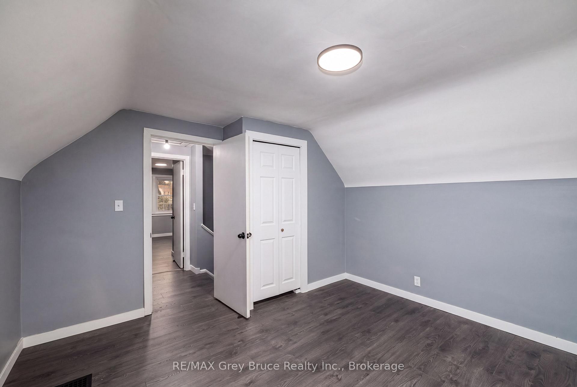 Photo 20 of 701 5th Street E, Owen Sound — HOMEH