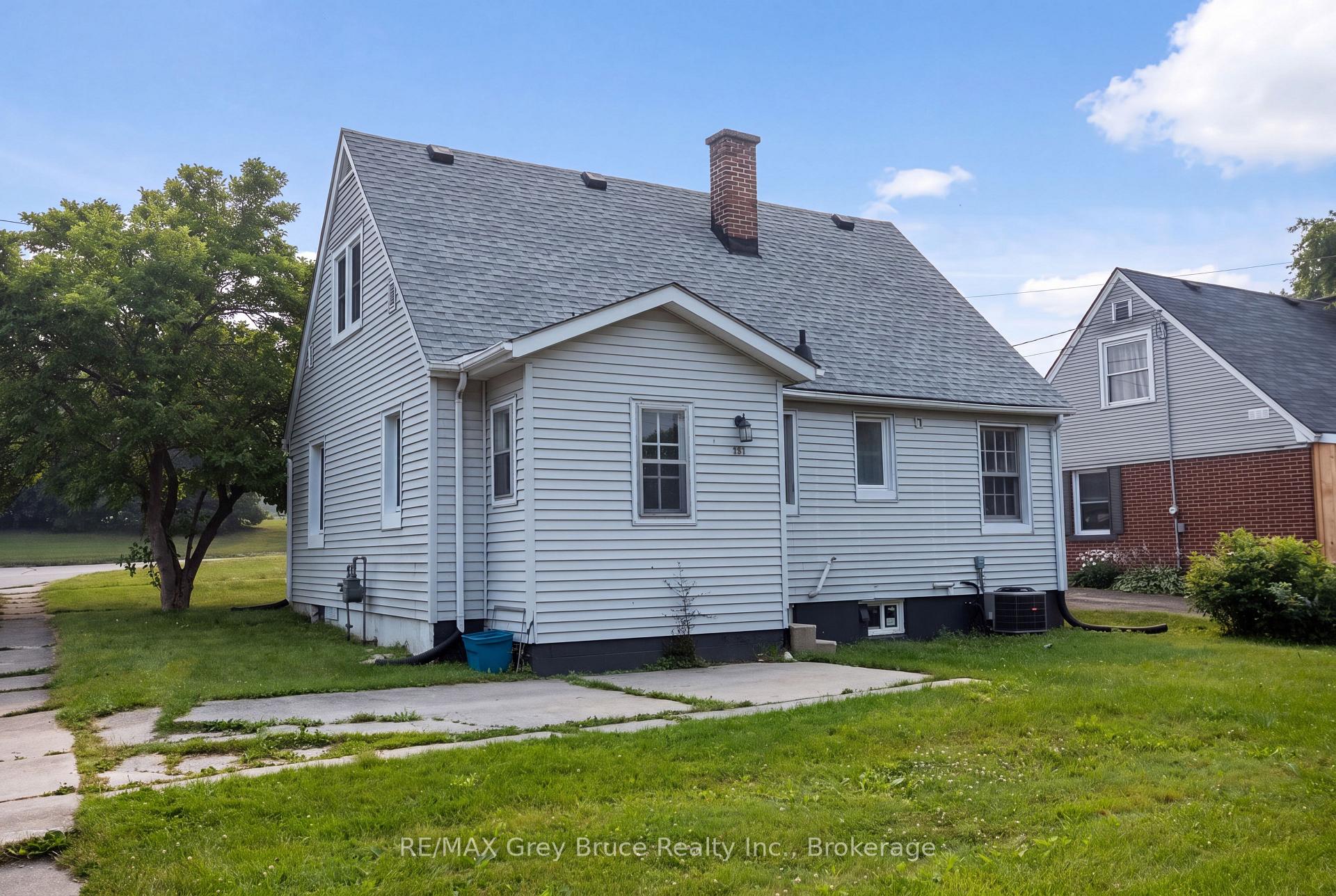 Photo 22 of 701 5th Street E, Owen Sound — HOMEH