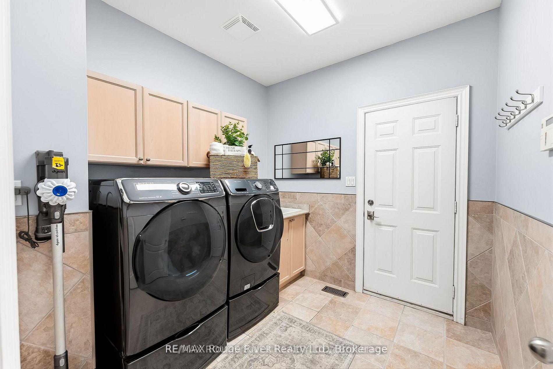 Photo 19 of 30 Hanover Court, Whitby, Lynde Creek — HOMEH