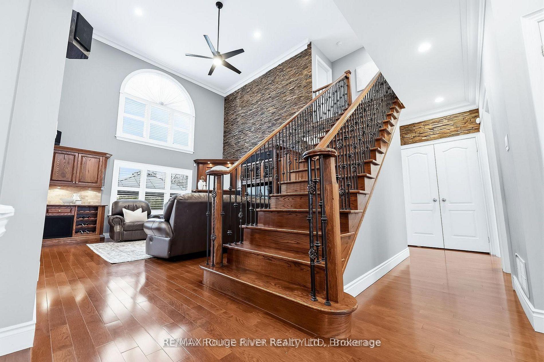 Photo 24 of 30 Hanover Court, Whitby, Lynde Creek — HOMEH