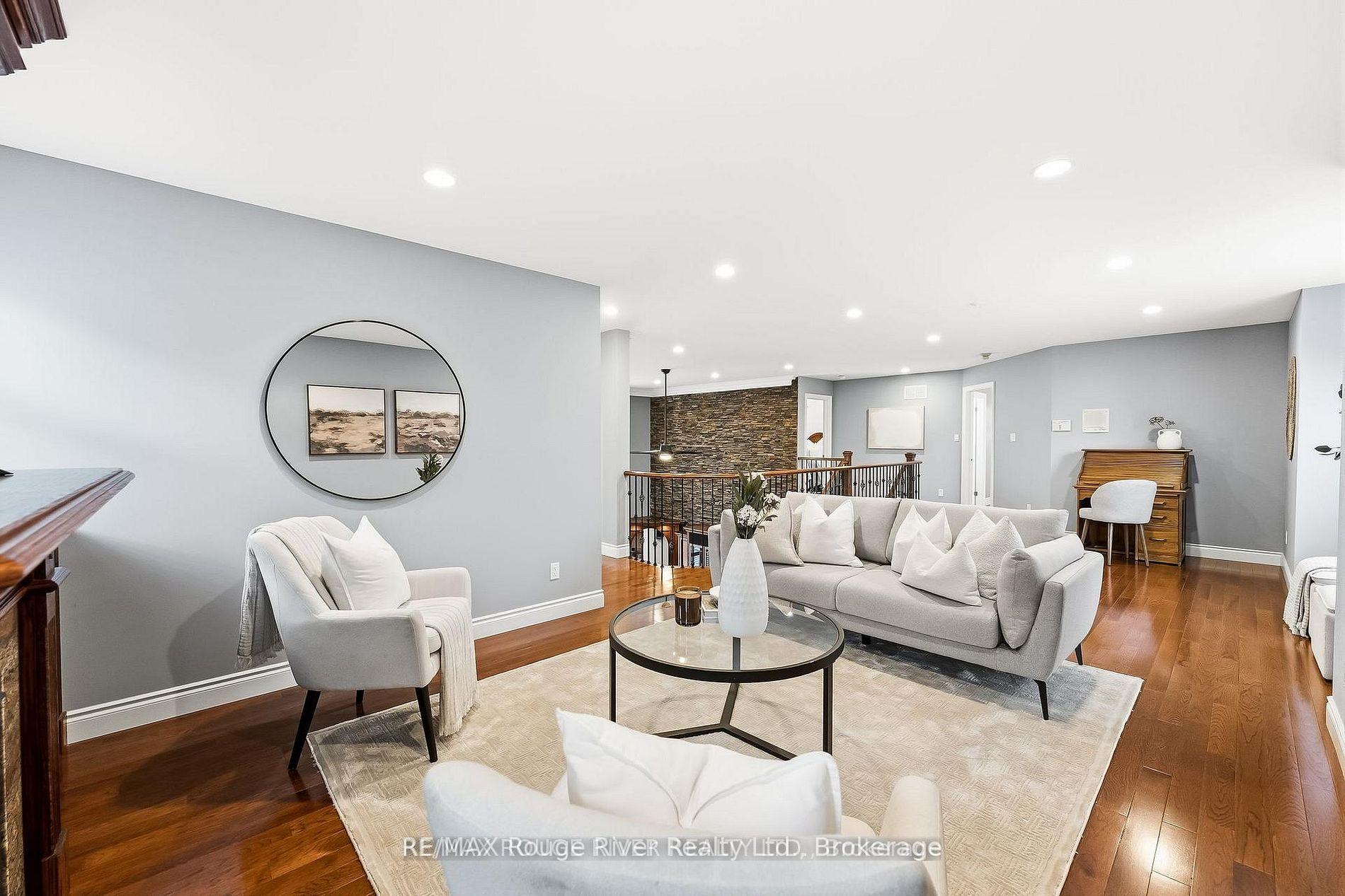 Photo 28 of 30 Hanover Court, Whitby, Lynde Creek — HOMEH
