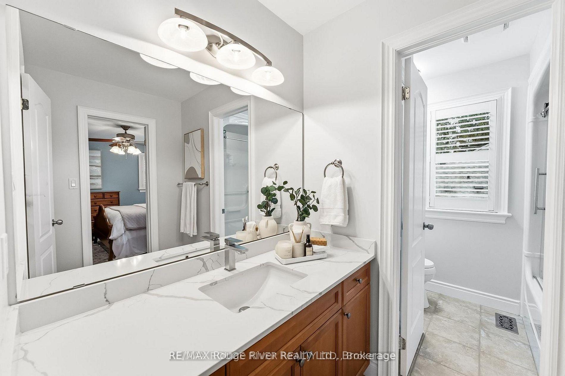 Photo 33 of 30 Hanover Court, Whitby, Lynde Creek — HOMEH