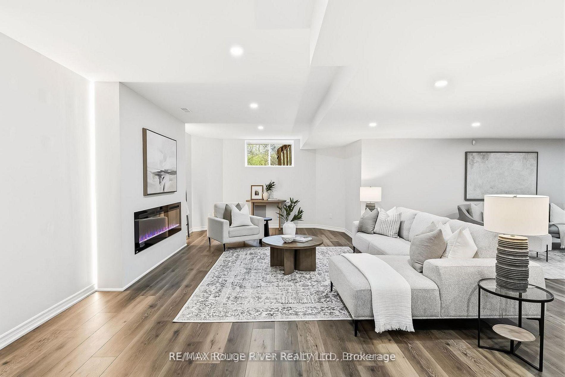 Photo 35 of 30 Hanover Court, Whitby, Lynde Creek — HOMEH