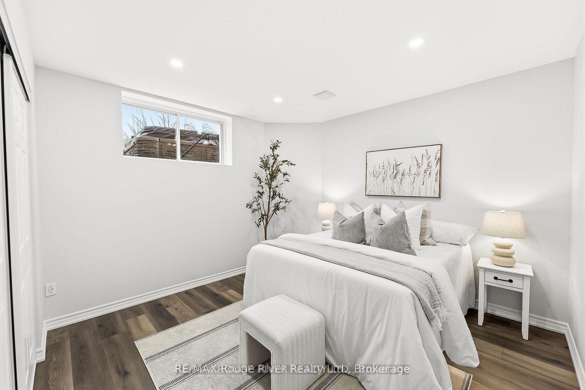 Photo 40 of 30 Hanover Court, Whitby, Lynde Creek — HOMEH