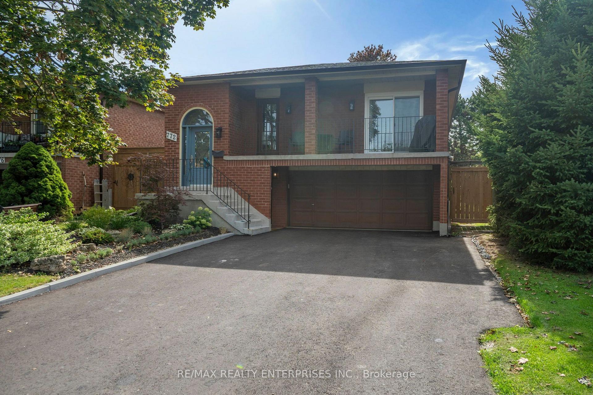 Photo 4 of Unit Lower, 772 Gardner Avenue, Mississauga, Lakeview — HOMEH