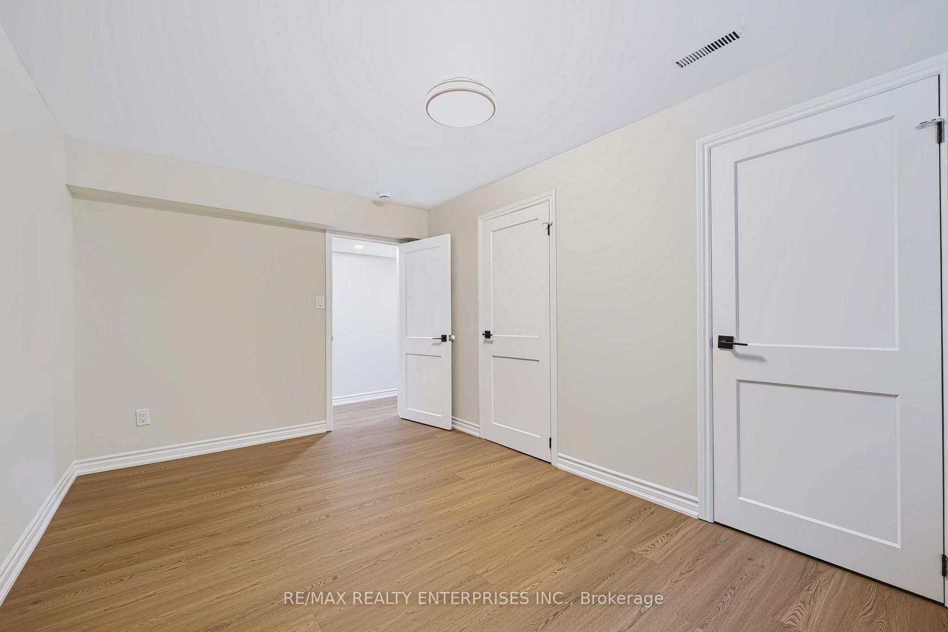 Photo 10 of Unit Lower, 772 Gardner Avenue, Mississauga, Lakeview — HOMEH