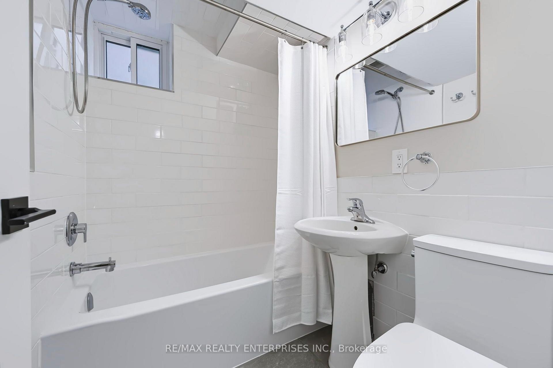 Photo 11 of Unit Lower, 772 Gardner Avenue, Mississauga, Lakeview — HOMEH
