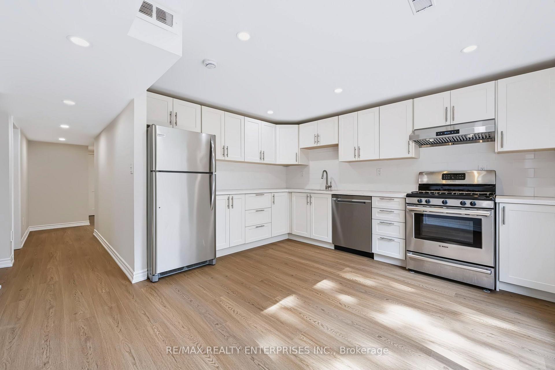 Photo 14 of Unit Lower, 772 Gardner Avenue, Mississauga, Lakeview — HOMEH