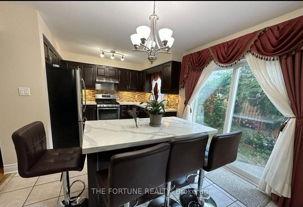 Photo 8 of Unit Upper, 22 Waterdale Road, Brampton, Fletcher's Meadow — HOMEH
