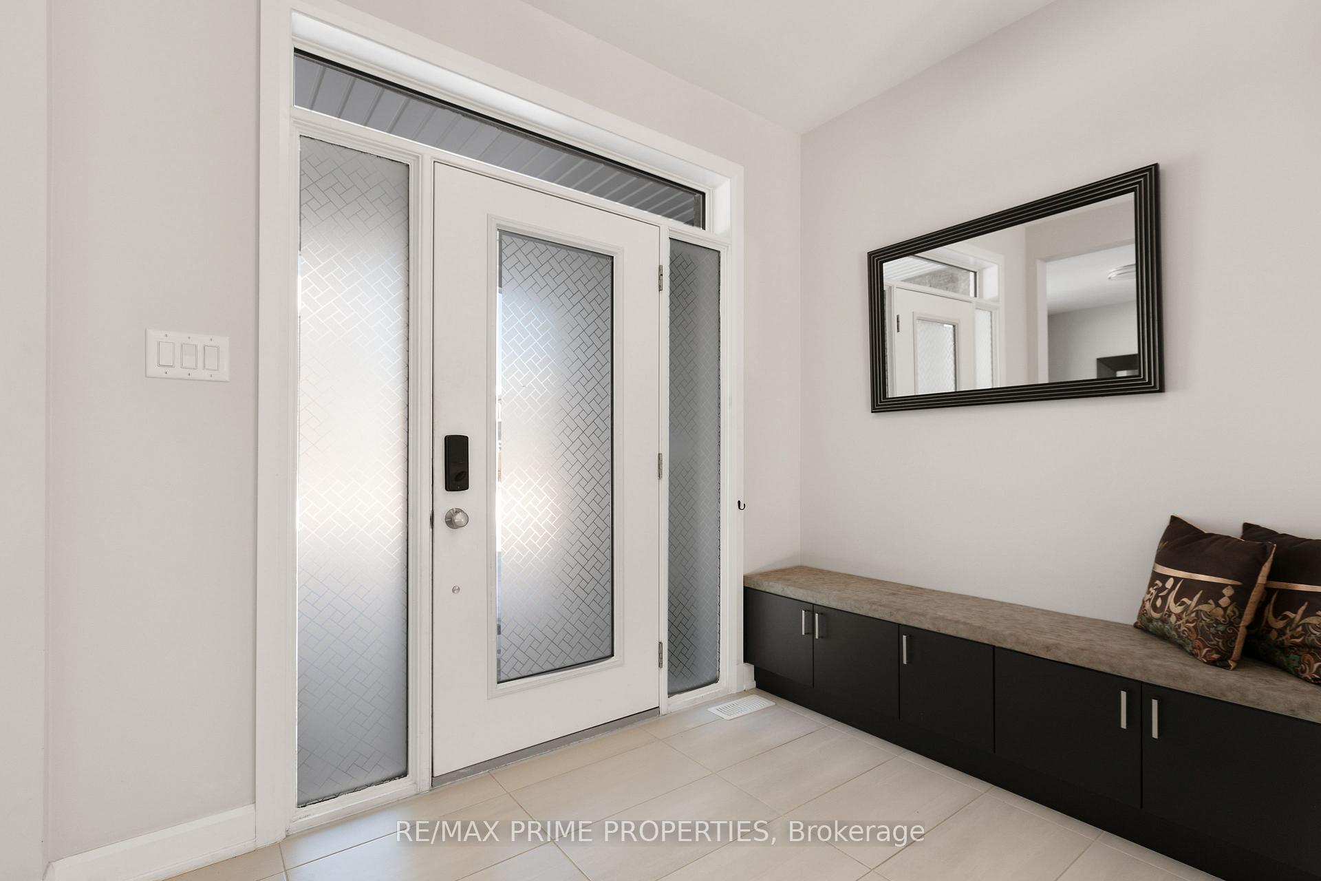 Photo 2 of 820 Mercier Crescent, Ottawa, Chapel Hill South - Orleans Village — HOMEH