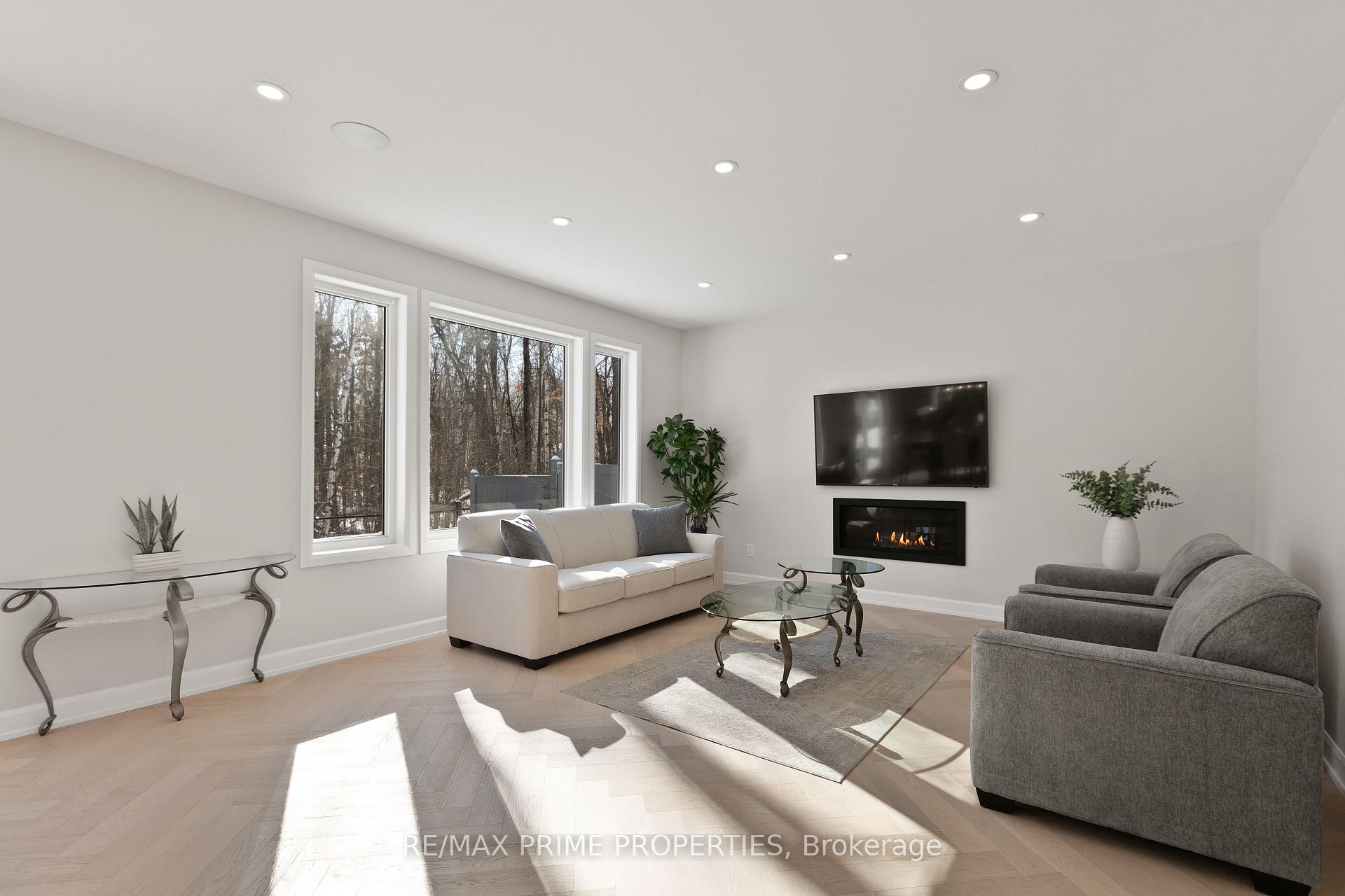 Photo 8 of 820 Mercier Crescent, Ottawa, Chapel Hill South - Orleans Village — HOMEH