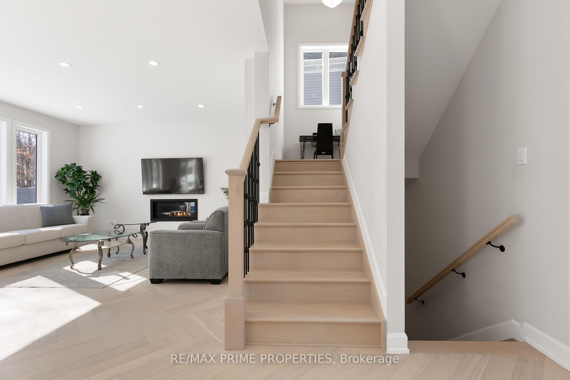 Photo 22 of 820 Mercier Crescent, Ottawa, Chapel Hill South - Orleans Village — HOMEH