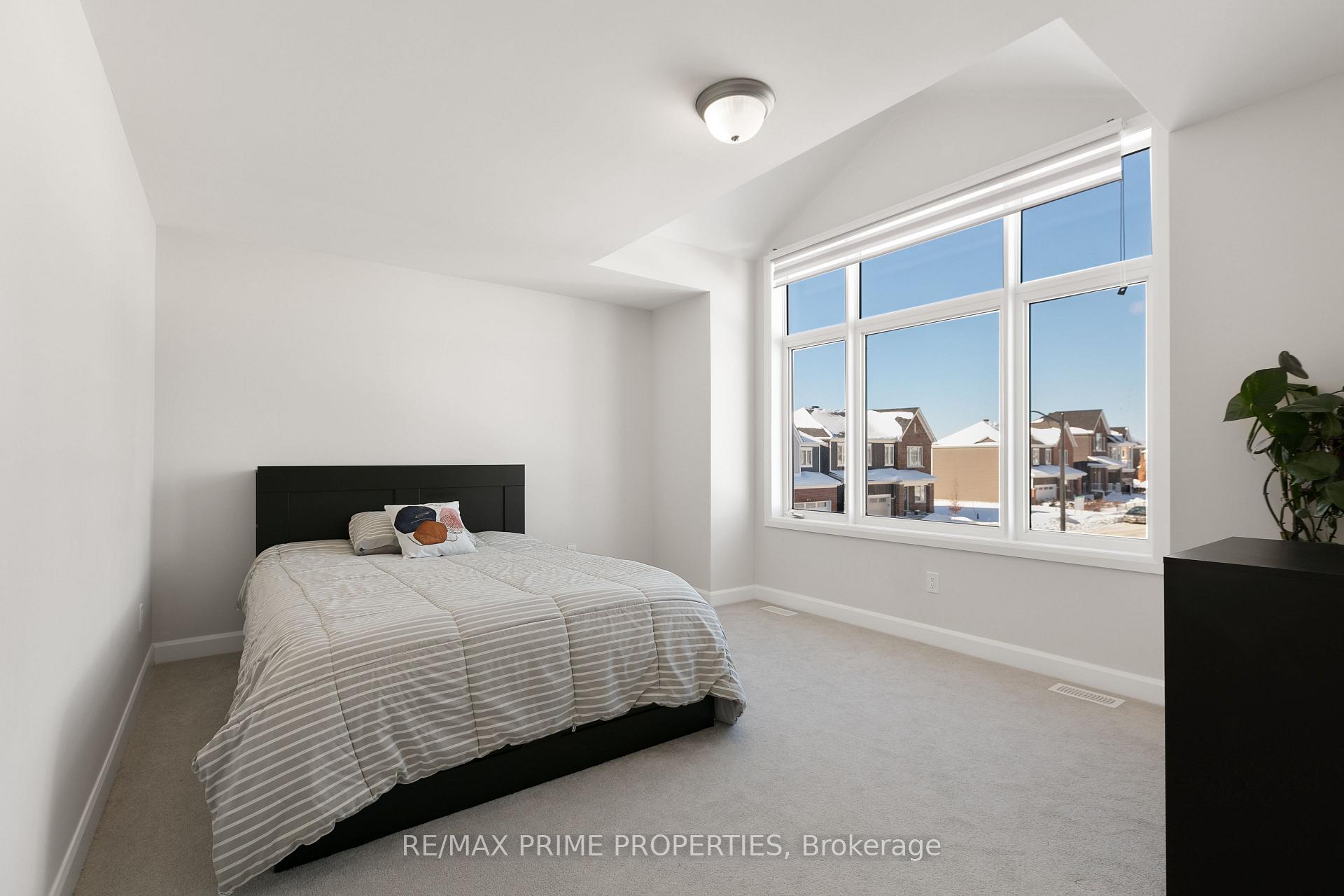 Photo 31 of 820 Mercier Crescent, Ottawa, Chapel Hill South - Orleans Village — HOMEH