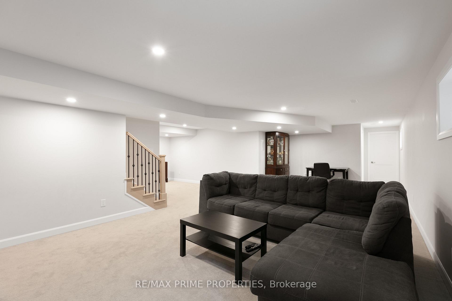 Photo 35 of 820 Mercier Crescent, Ottawa, Chapel Hill South - Orleans Village — HOMEH