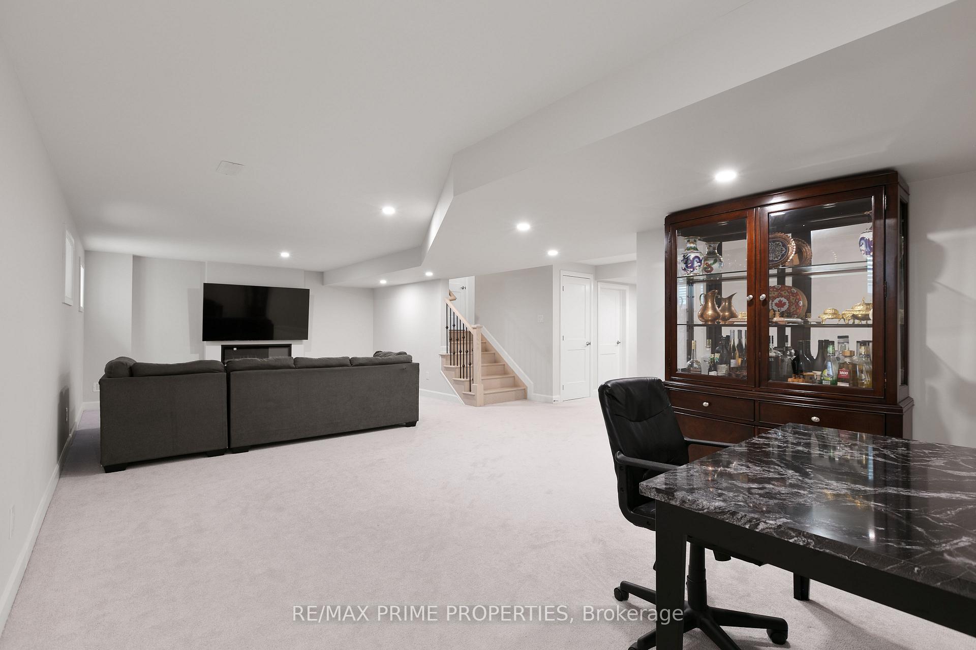 Photo 39 of 820 Mercier Crescent, Ottawa, Chapel Hill South - Orleans Village — HOMEH
