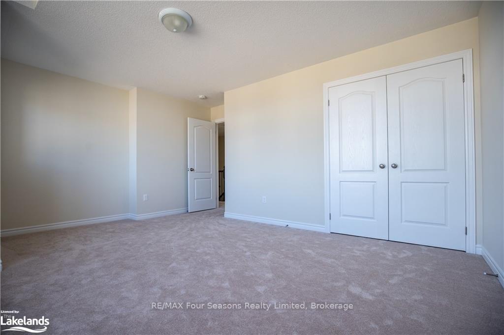 Photo 21 of Unit Upper, 90 Kirby Avenue, Collingwood — HOMEH
