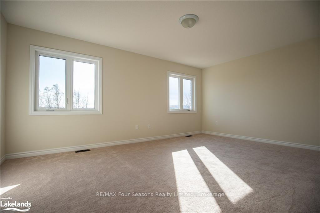 Photo 24 of Unit Upper, 90 Kirby Avenue, Collingwood — HOMEH