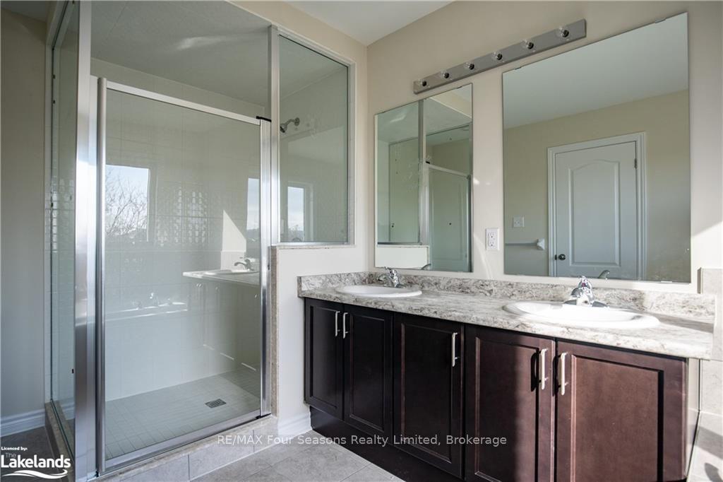 Photo 29 of Unit Upper, 90 Kirby Avenue, Collingwood — HOMEH