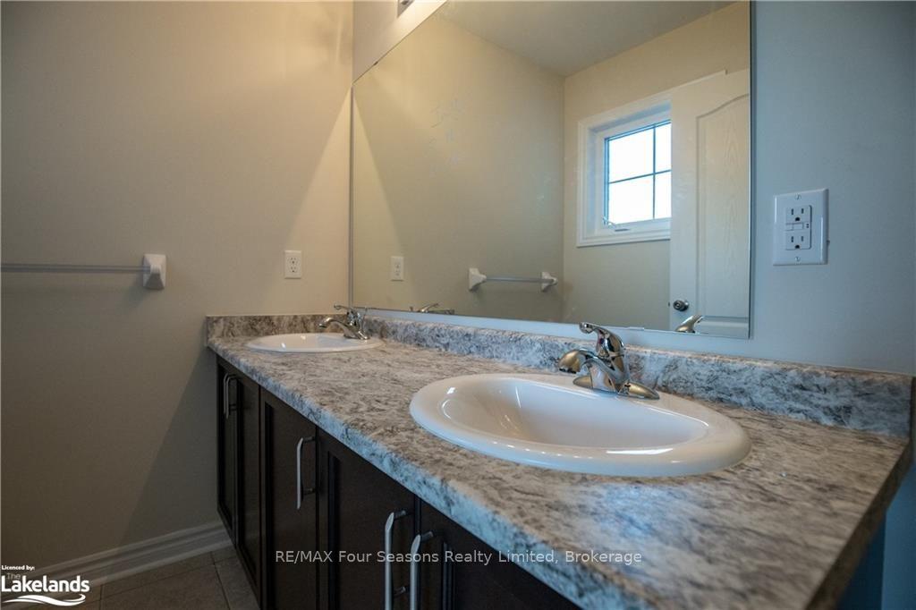Photo 30 of Unit Upper, 90 Kirby Avenue, Collingwood — HOMEH
