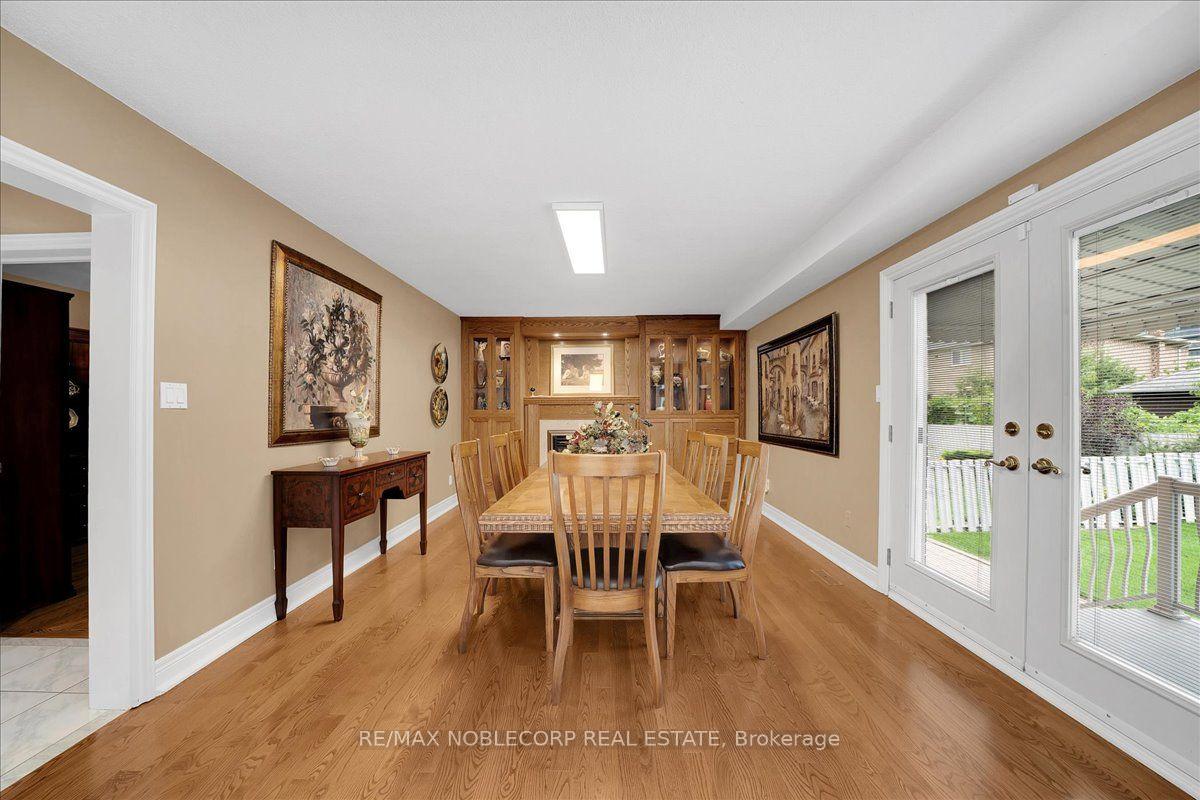 Photo 10 of 109 Wigwoss Drive, Vaughan, East Woodbridge — HOMEH