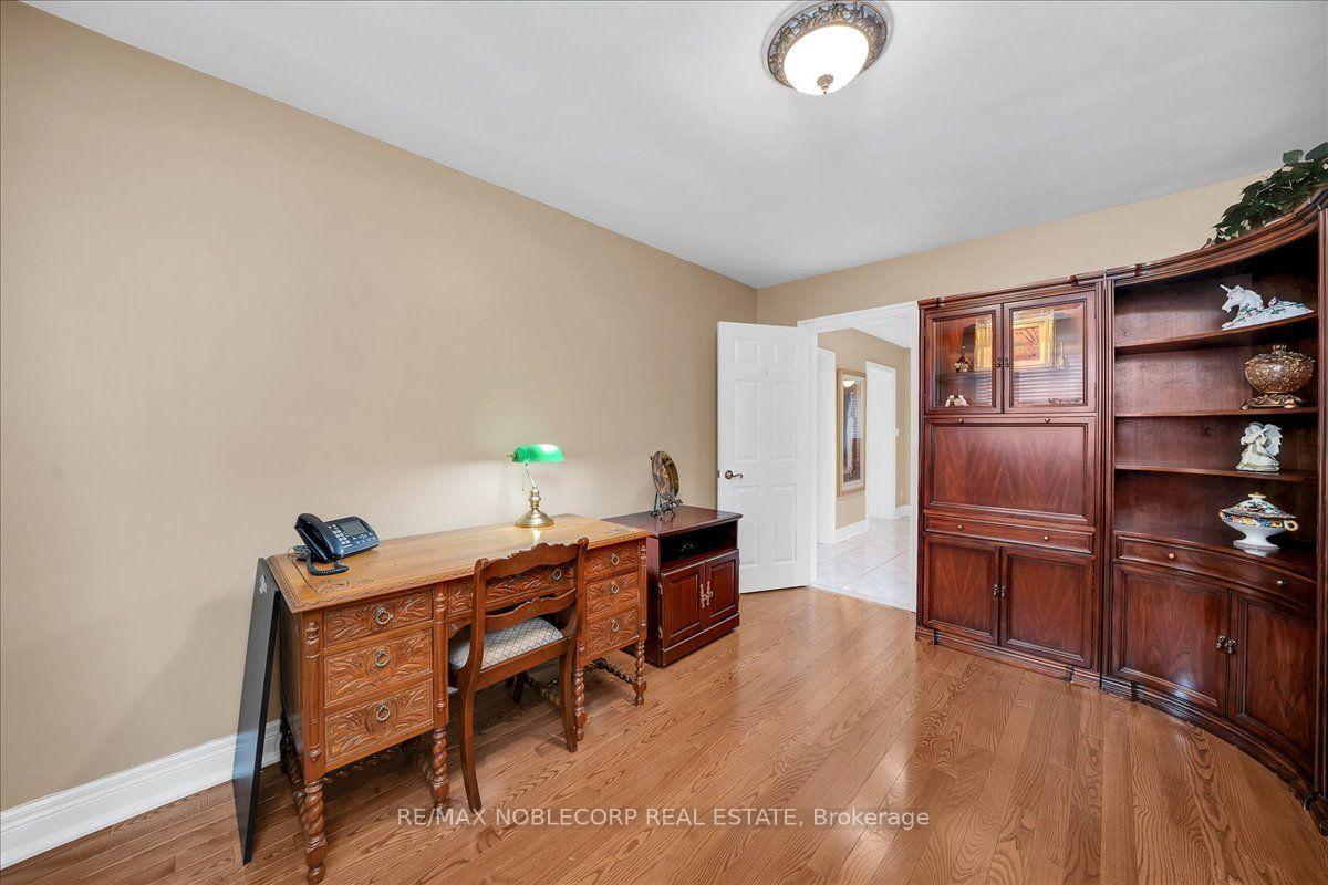 Photo 22 of 109 Wigwoss Drive, Vaughan, East Woodbridge — HOMEH