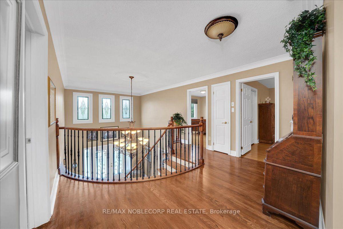 Photo 27 of 109 Wigwoss Drive, Vaughan, East Woodbridge — HOMEH