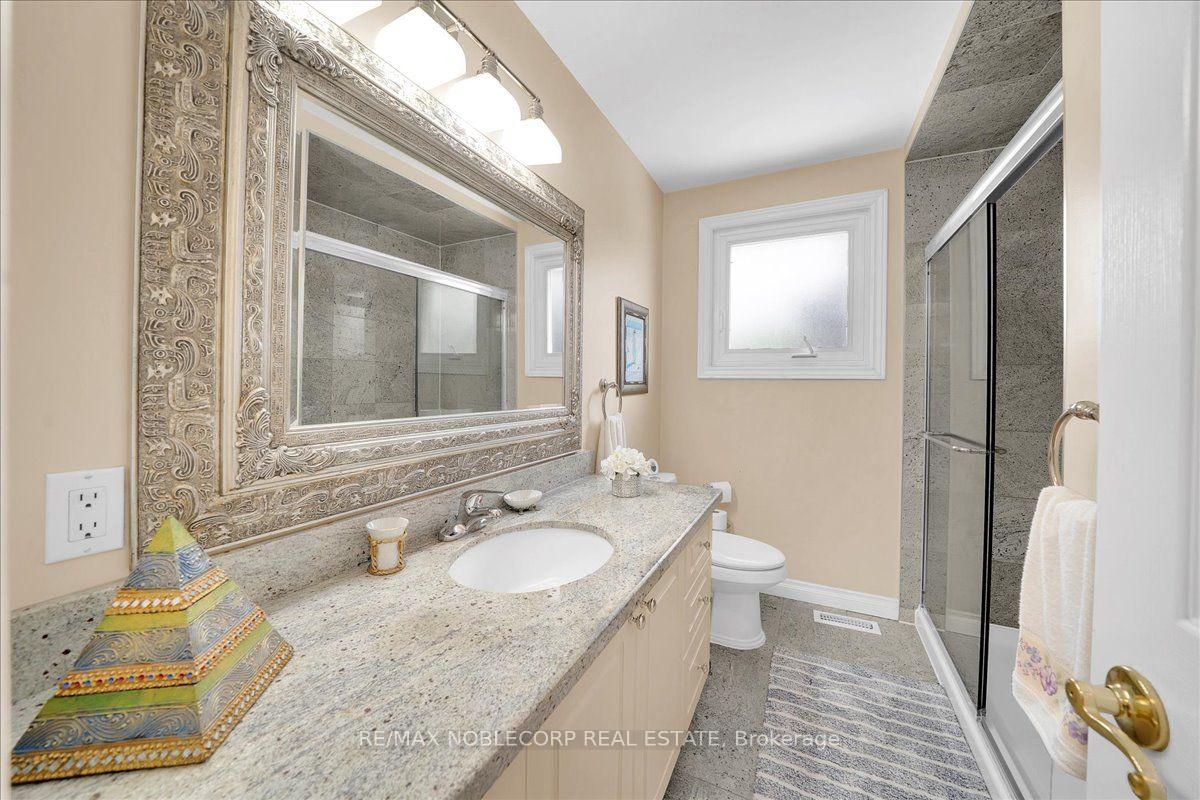 Photo 31 of 109 Wigwoss Drive, Vaughan, East Woodbridge — HOMEH