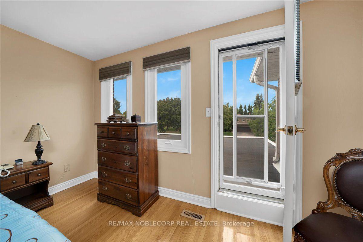 Photo 33 of 109 Wigwoss Drive, Vaughan, East Woodbridge — HOMEH