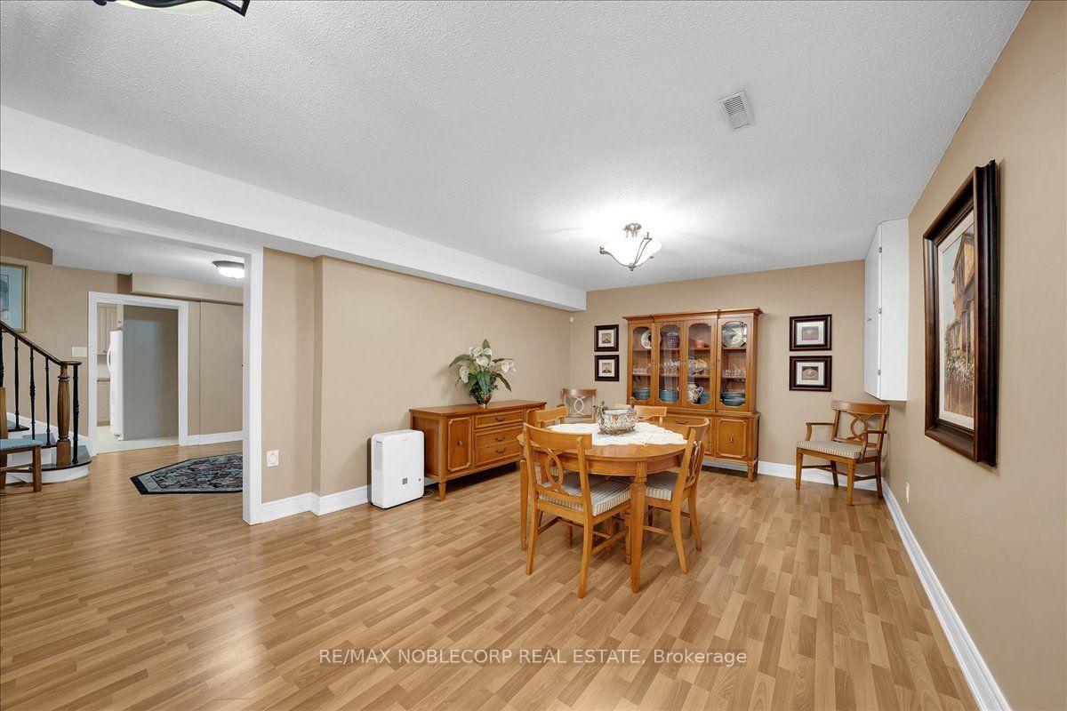 Photo 39 of 109 Wigwoss Drive, Vaughan, East Woodbridge — HOMEH
