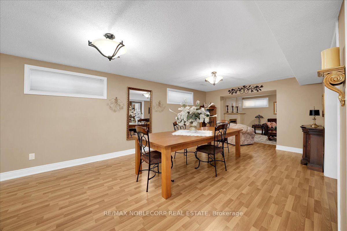 Photo 40 of 109 Wigwoss Drive, Vaughan, East Woodbridge — HOMEH