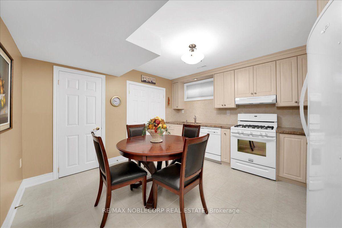 Photo 42 of 109 Wigwoss Drive, Vaughan, East Woodbridge — HOMEH