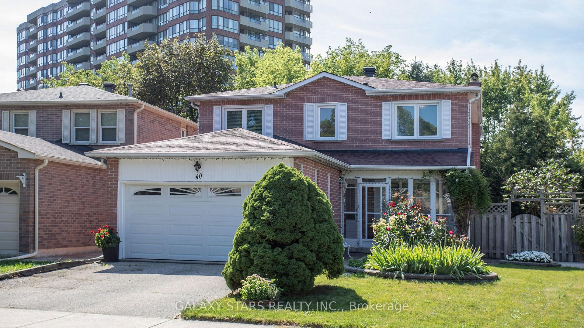 Photo 2 of 40 Nightstar Drive, Richmond Hill, Observatory — HOMEH