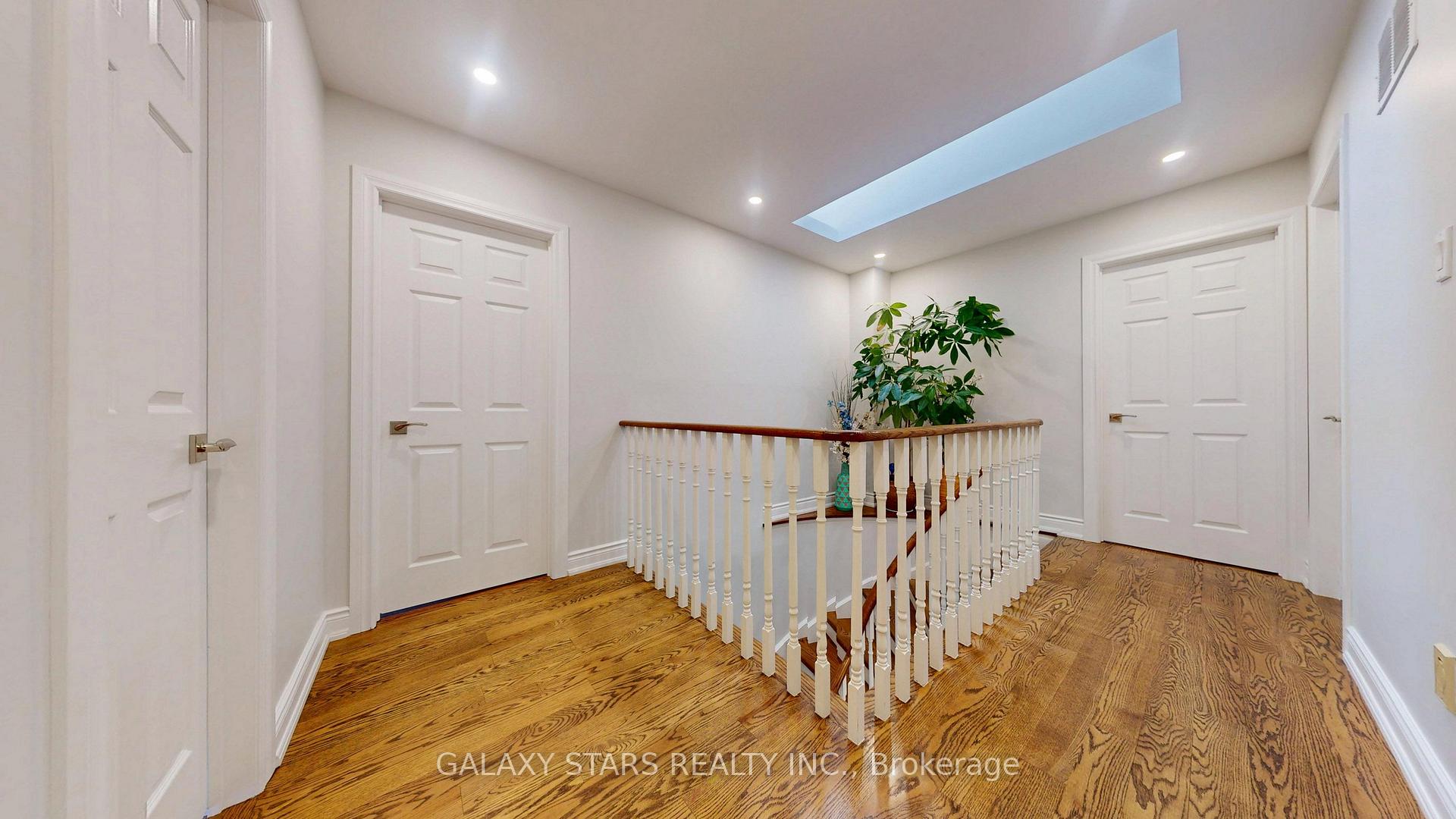 Photo 17 of 40 Nightstar Drive, Richmond Hill, Observatory — HOMEH